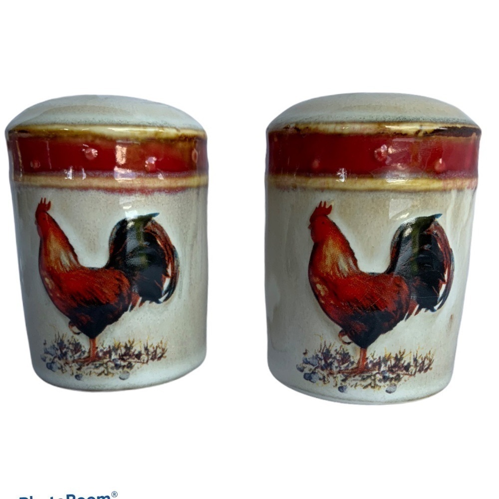 Rooster Salt Pepper Ceramic Shaker Set Farmhouse Primitive Glaze Hand Painted
